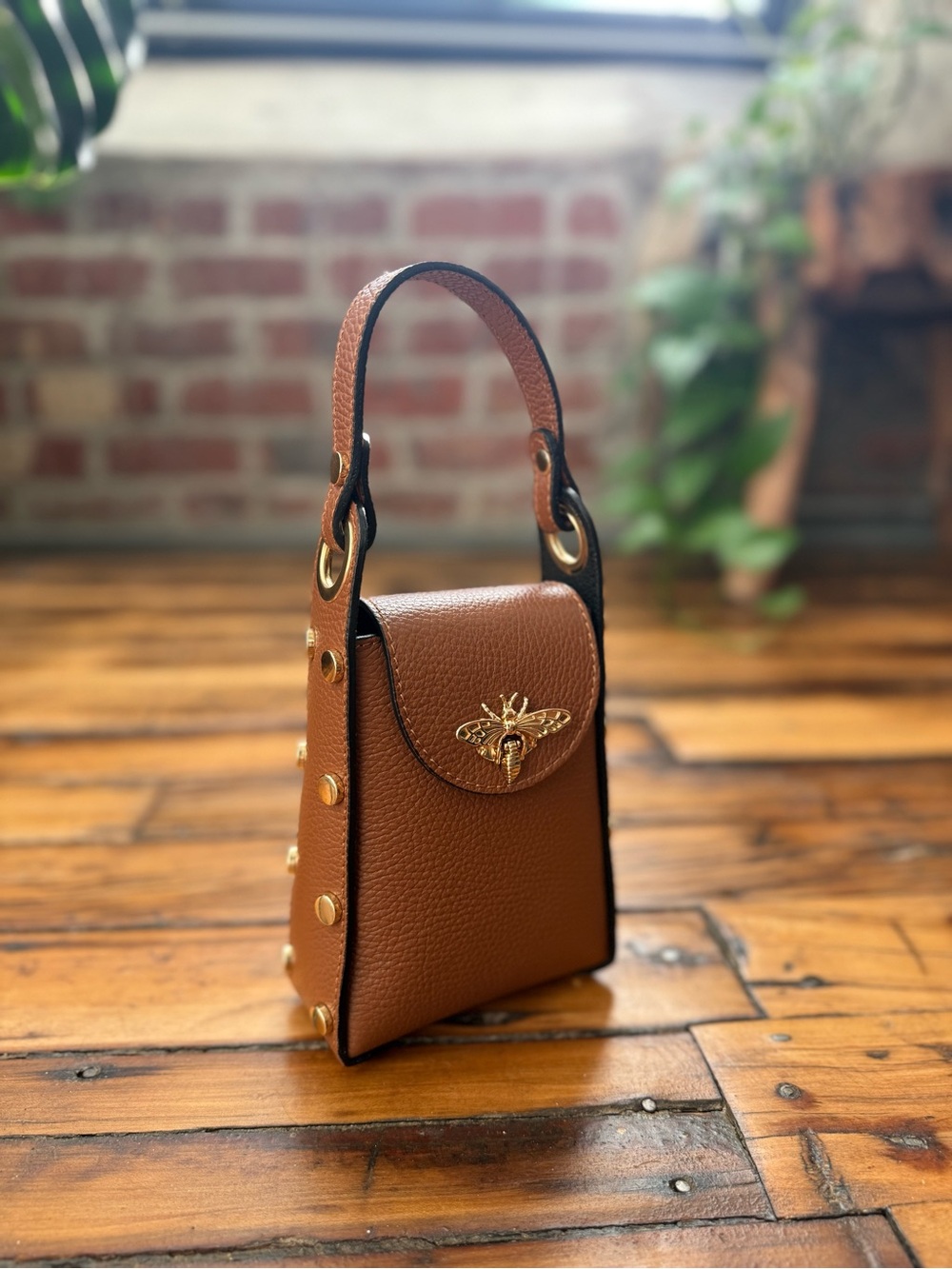 Italian Leather Vera Pelle Brown Leather Bee-Emblem Mini Bag